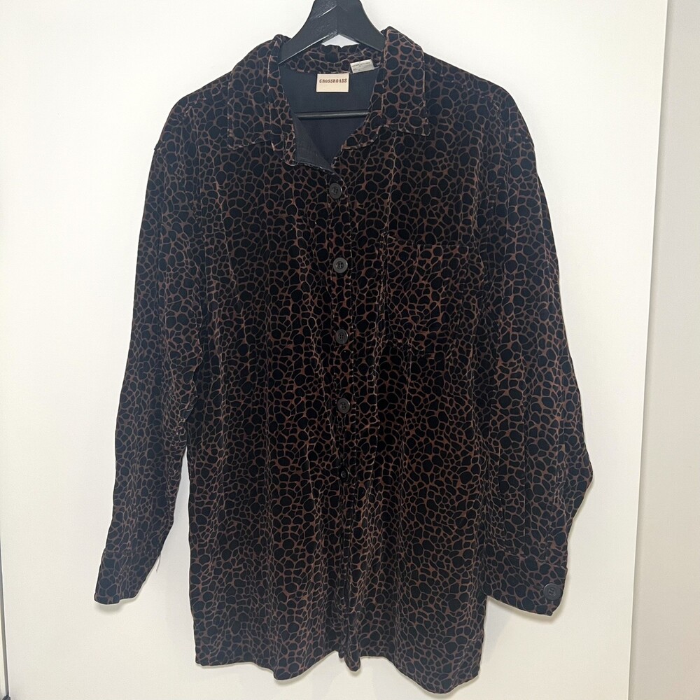 Crossroads Women's Long Sleeve Novelty Animal Print Velvet Button Up Shirt Large